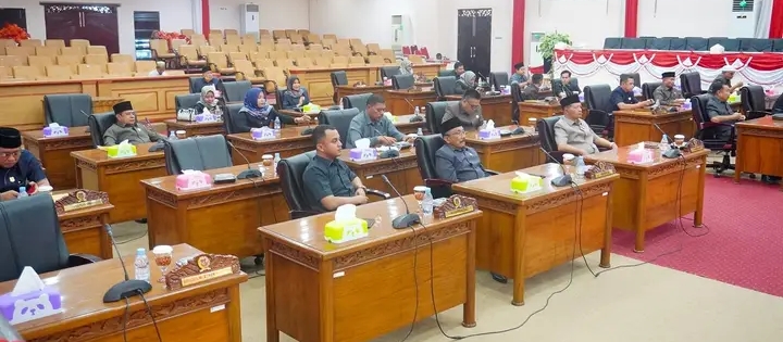 DPRD Tanjab Barat Gelar Rapat Paripurna Internal Dalam Rangka Penyampaian Hasil Reses